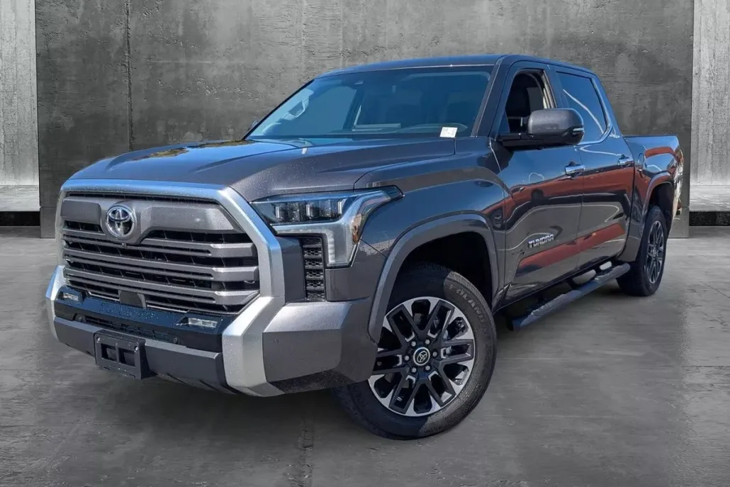 2024 Toyota Tundra Limited photo 1