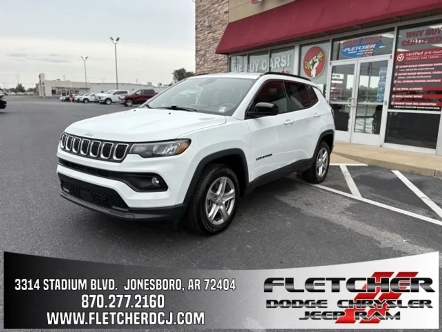 2024 Jeep Compass Latitude photo 1
