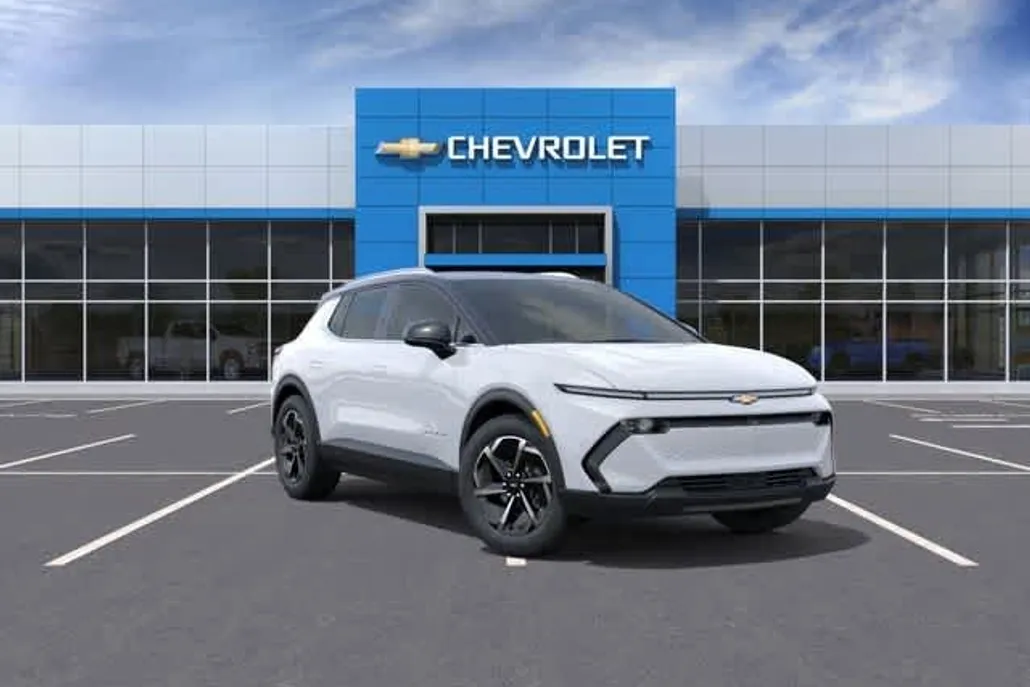 2026 Chevrolet Equinox EV 1LT photo 1