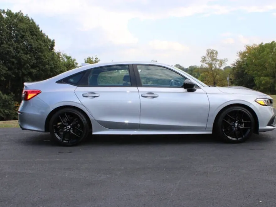 2022 Honda Civic Sport photo 1
