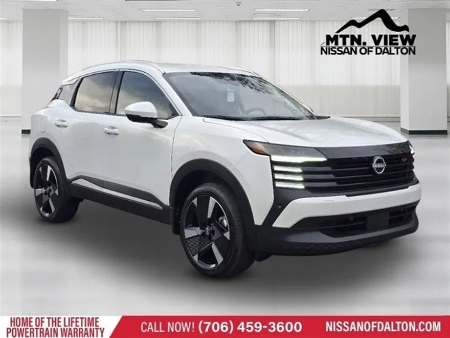 2025 Nissan Kicks SR photo 1