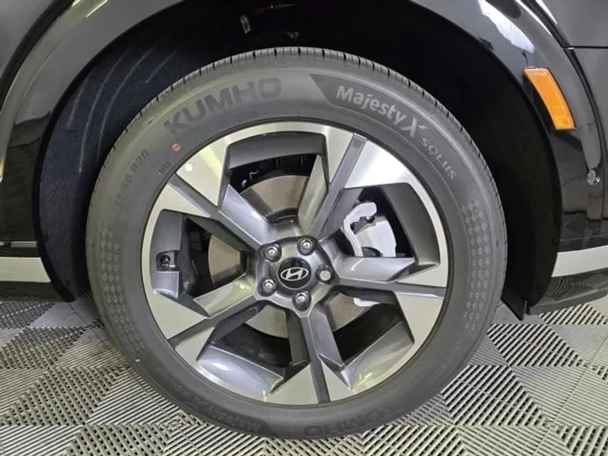 2026 Hyundai Palisade Limited photo 1