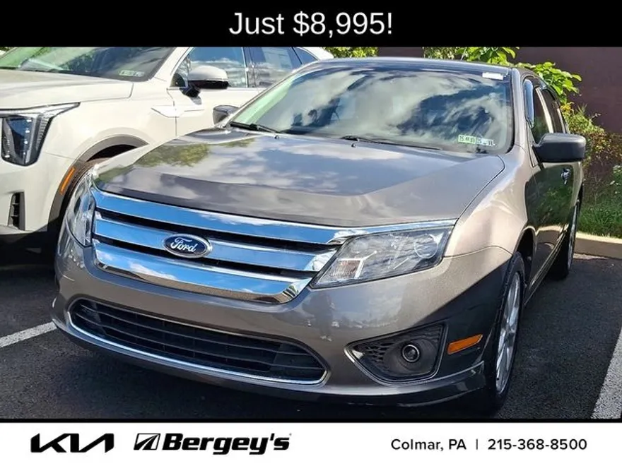 2012 Ford Fusion SE photo 1