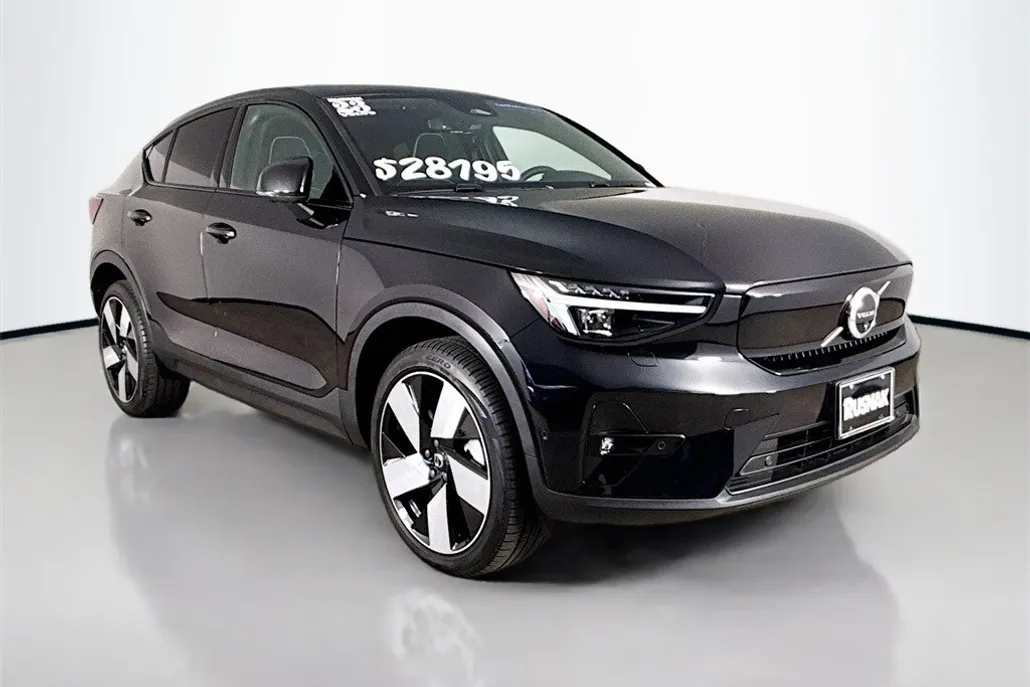 2023 Volvo C40 Recharge Ultimate photo 1