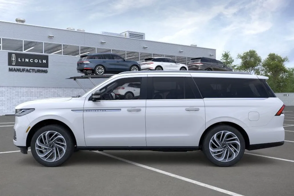 2025 Lincoln Navigator L Reserve photo 1
