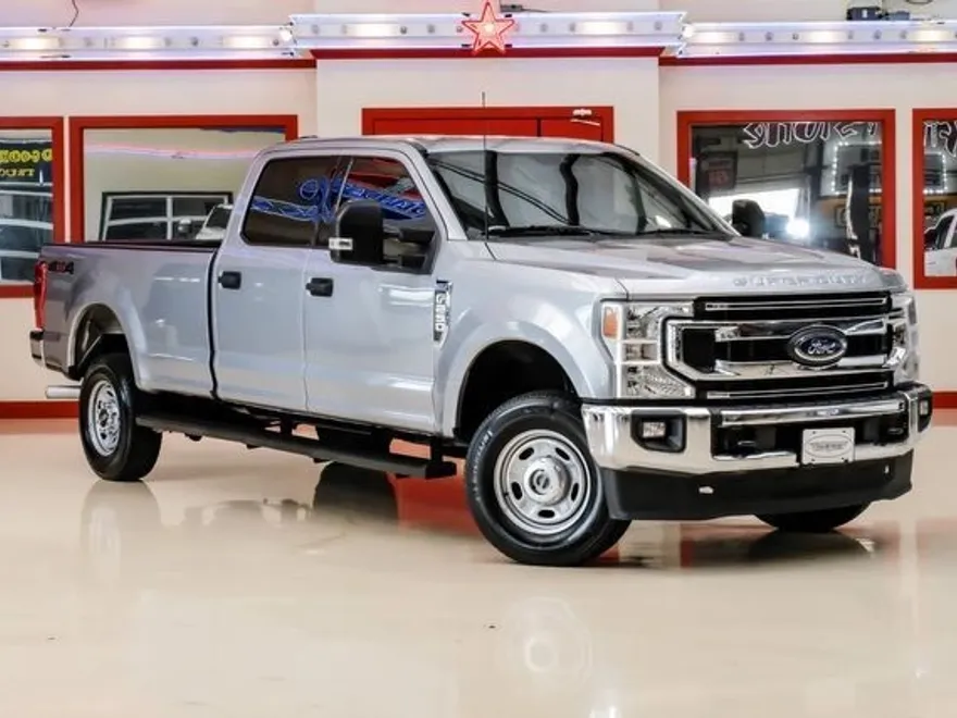 2022 Ford F-350 XLT photo 1