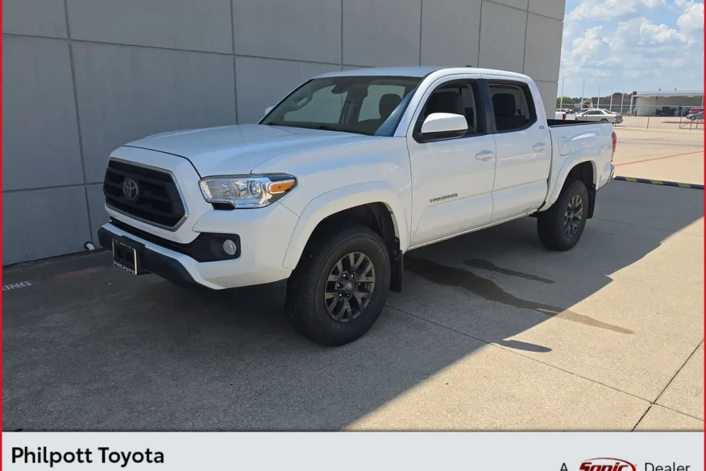 2023 Toyota Tacoma SR5 photo 1