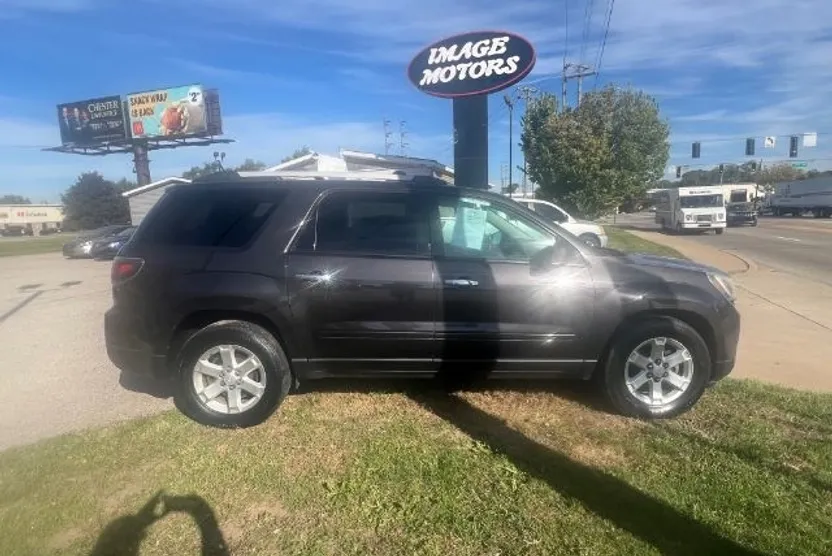 2016 Gmc Acadia SLE photo 1