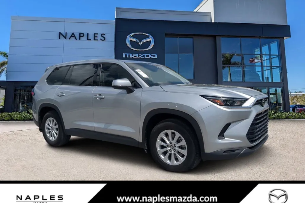 2024 Toyota Grand Highlander XLE photo 1