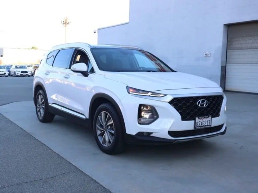 2020 Hyundai Santa Fe SEL photo 1