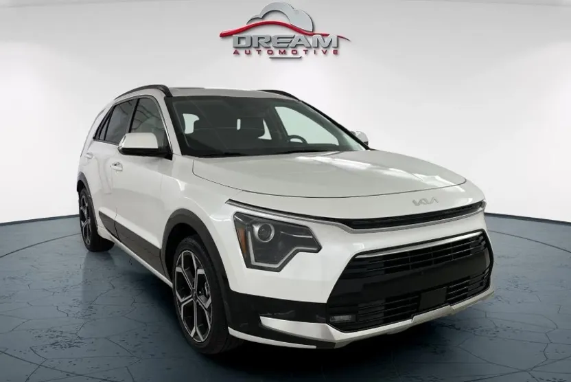 2024 Kia Niro EX Touring photo 1