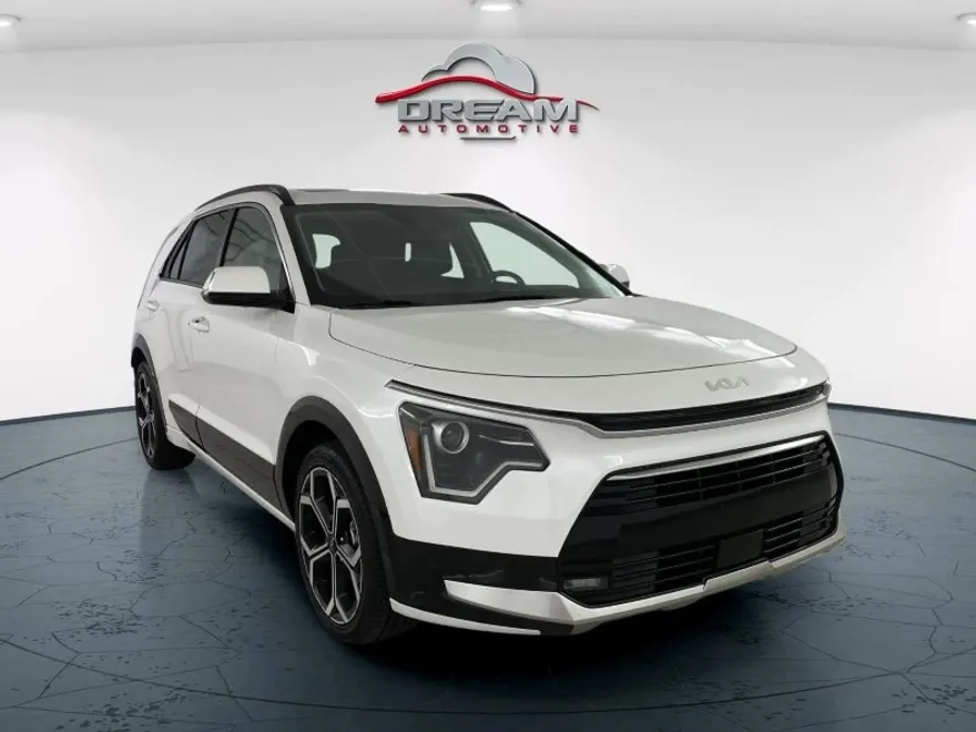 2024 Kia Niro EX Touring photo 1