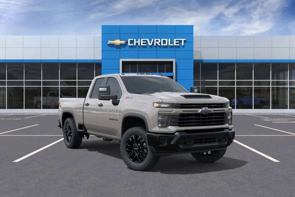 2026 Chevrolet Silverado Custom photo 1