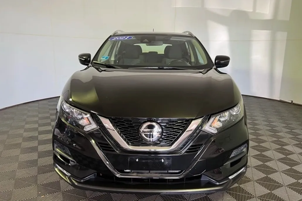2021 Nissan Rogue Sport SV photo 1