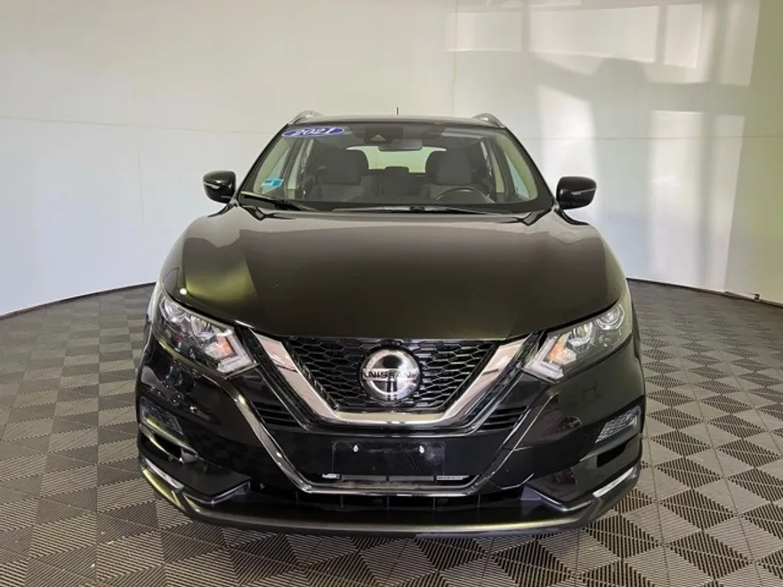 2021 Nissan Rogue Sport SV photo 1