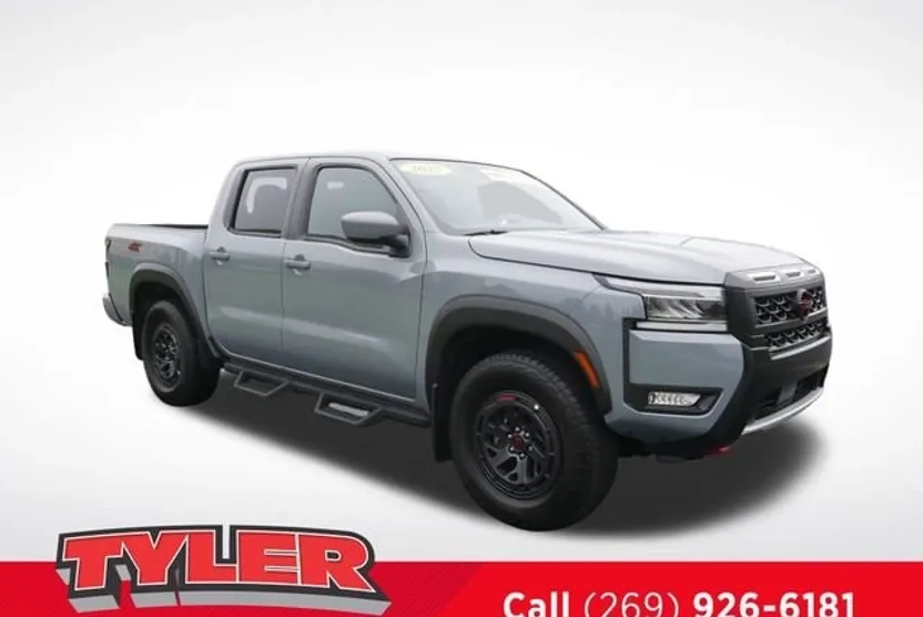 2025 Nissan Frontier PRO-4X photo 1