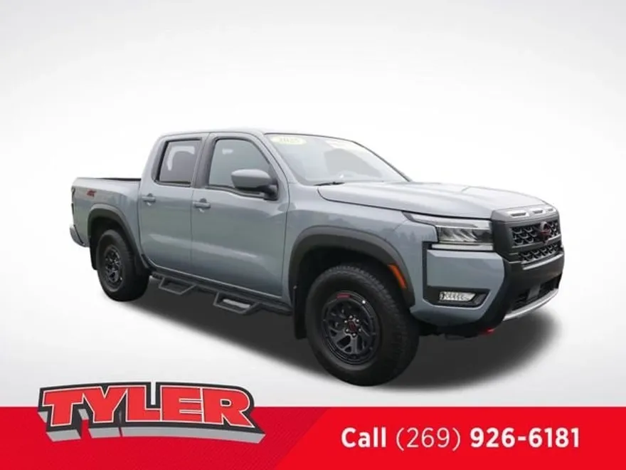2025 Nissan Frontier PRO-4X photo 1