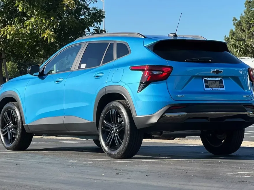 2025 Chevrolet Trax ACTIV photo 1