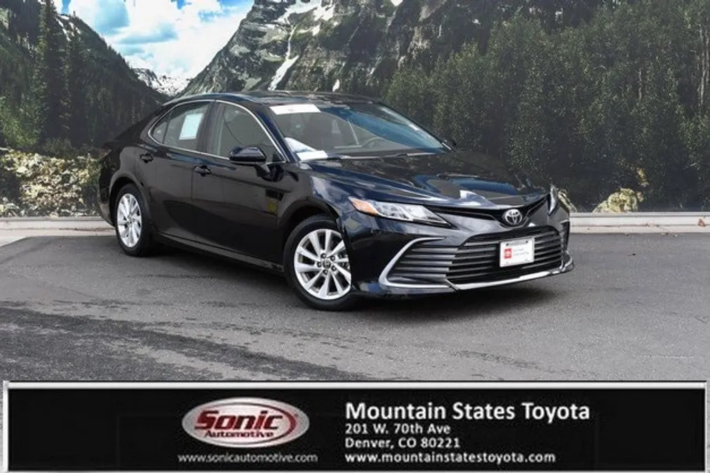 2024 Toyota Camry LE photo 1