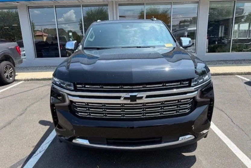 2023 Chevrolet Tahoe Premier photo 1