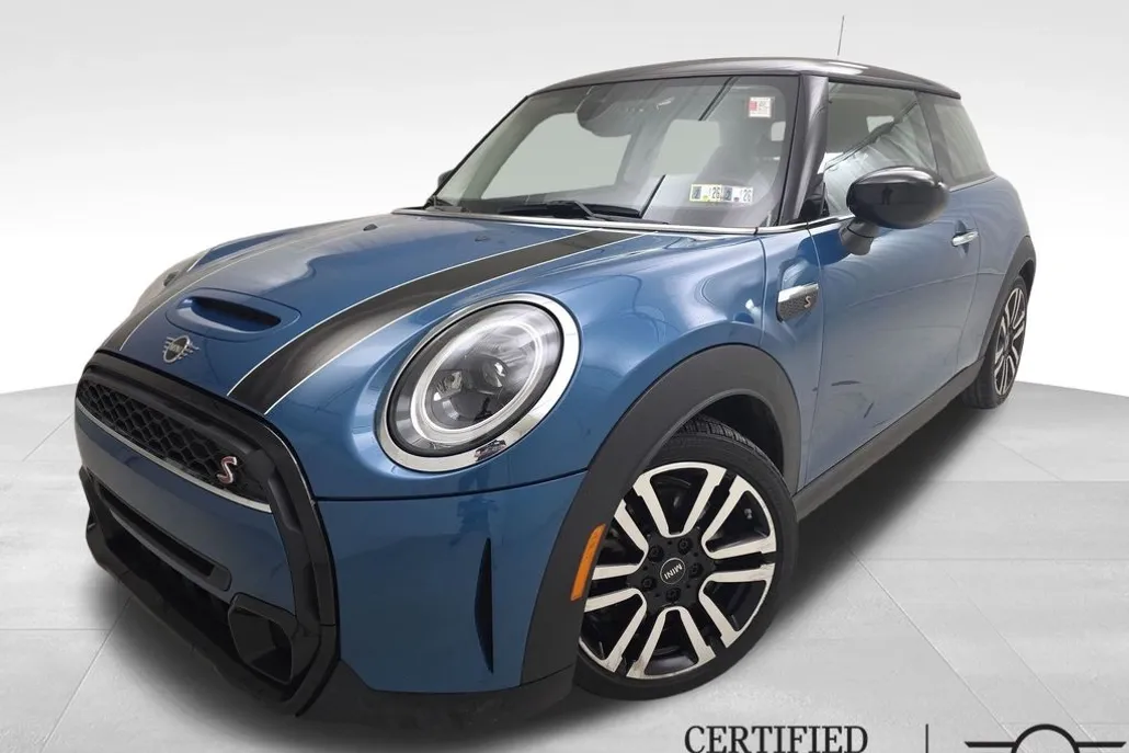 2023 Mini Cooper 2 Door Hardtop photo 1