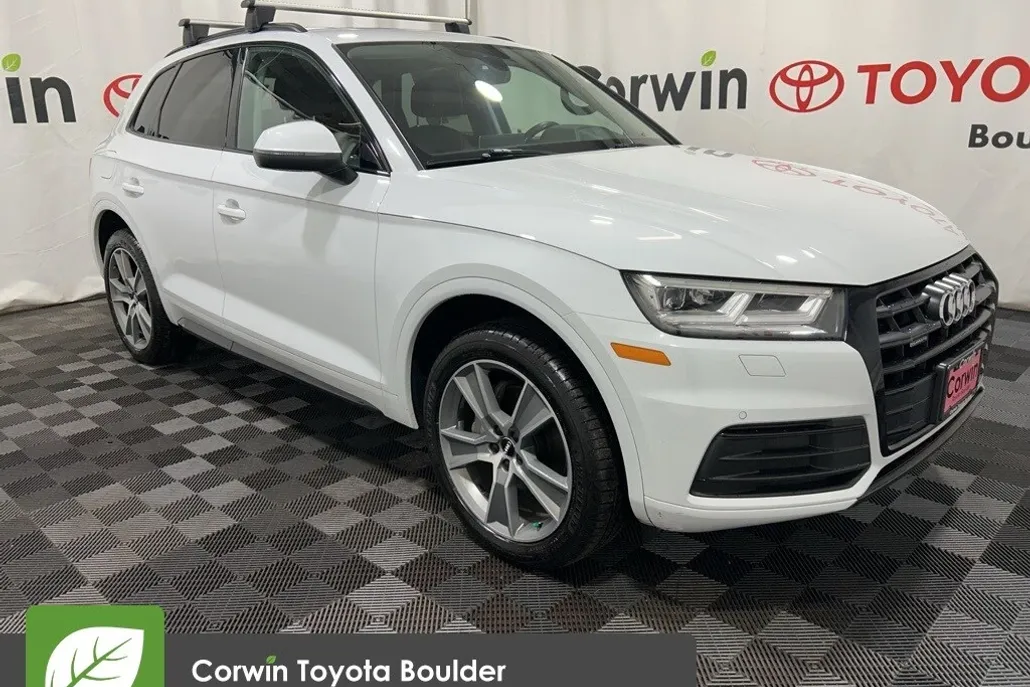 2020 Audi Q5 45 Premium Plus photo 1