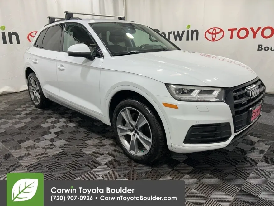 2020 Audi Q5 45 Premium Plus photo 1
