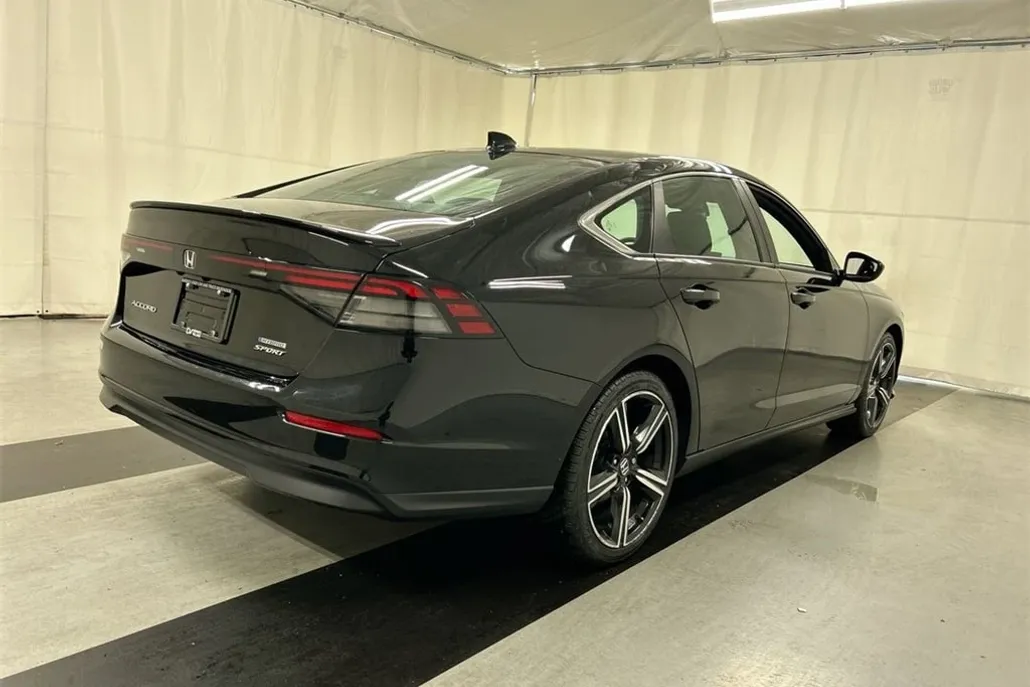 2023 Honda Accord Hybrid Sport photo 1