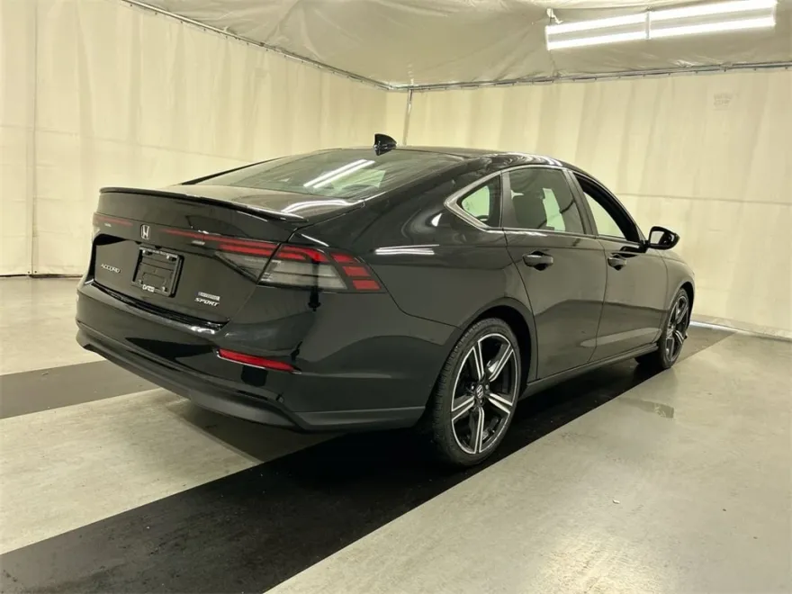 2023 Honda Accord Hybrid Sport photo 1