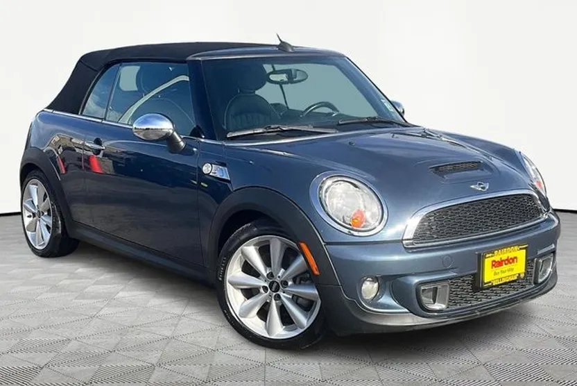 2011 Mini Cooper Convertible S photo 1