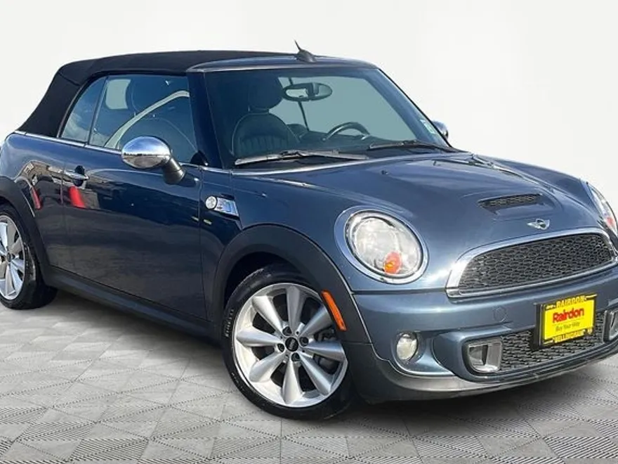 2011 Mini Cooper Convertible S photo 1
