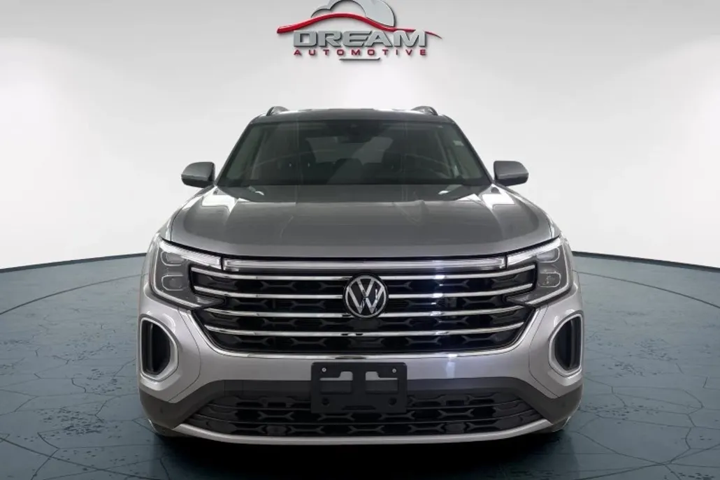2024 Volkswagen Atlas SE Technology photo 1