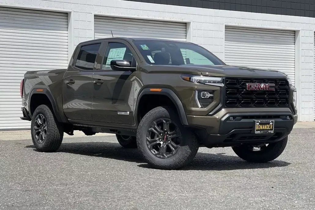 2025 Gmc Canyon Elevation photo 1