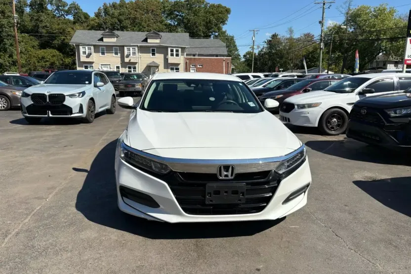 2020 Honda Accord LX photo 1