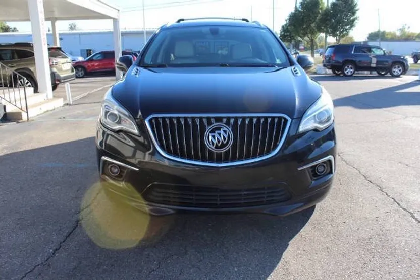 2017 Buick Envision Essence photo 1
