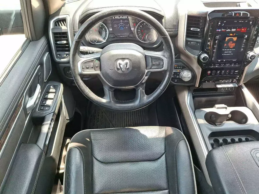 2020 Ram 1500 Laramie photo 1
