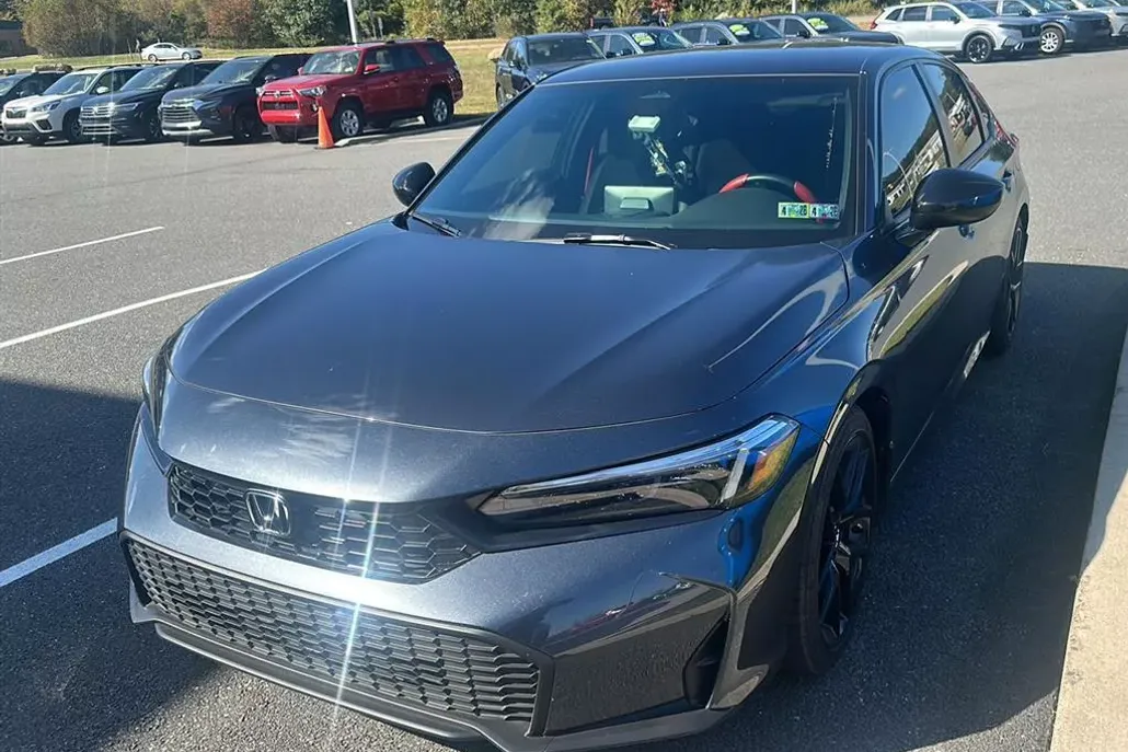 2025 Honda Civic Sport photo 1