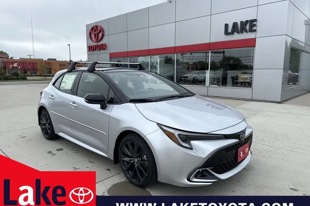 2025 Toyota Corolla XSE photo 1