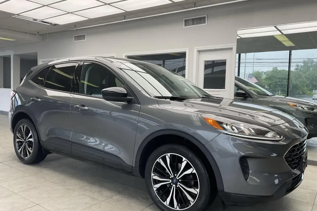 2022 Ford Escape SE photo 1