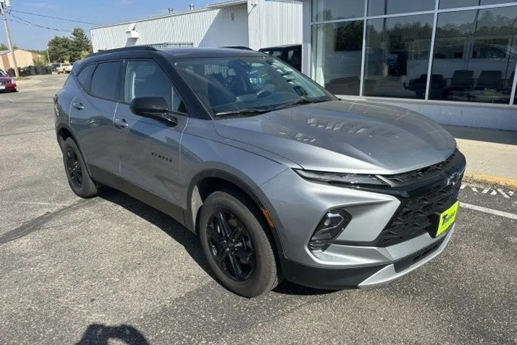 2024 Chevrolet Blazer 2LT photo 1