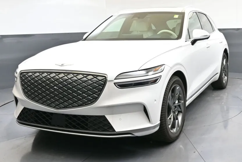 2025 Genesis Electrified GV70 Prestige photo 1