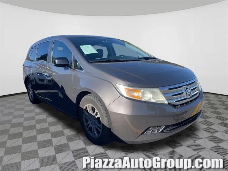 2013 Honda Odyssey EX-L photo 1