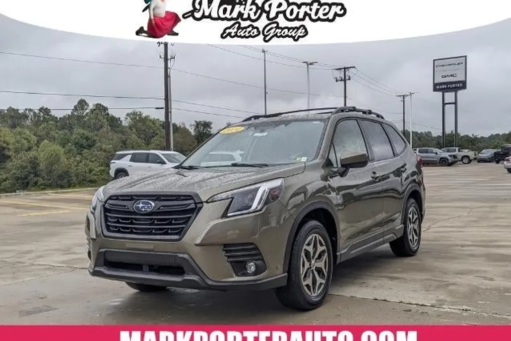 2024 Subaru Forester Premium photo 1