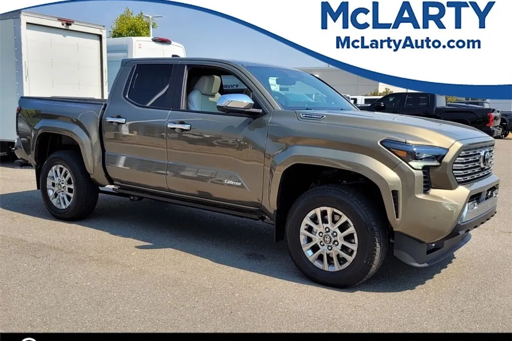 2025 Toyota Tacoma Limited Double Cab photo 1