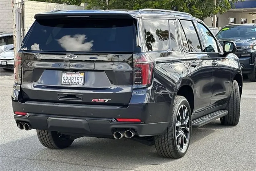 2025 Chevrolet Tahoe RST photo 1