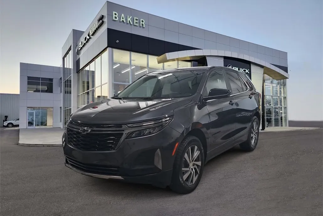 2022 Chevrolet Equinox LT photo 1