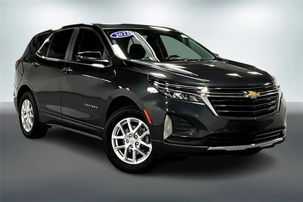 2022 Chevrolet Equinox LT photo 1