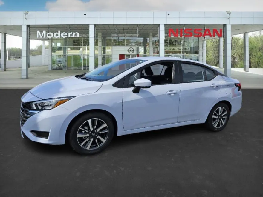 2025 Nissan Versa SV photo 1