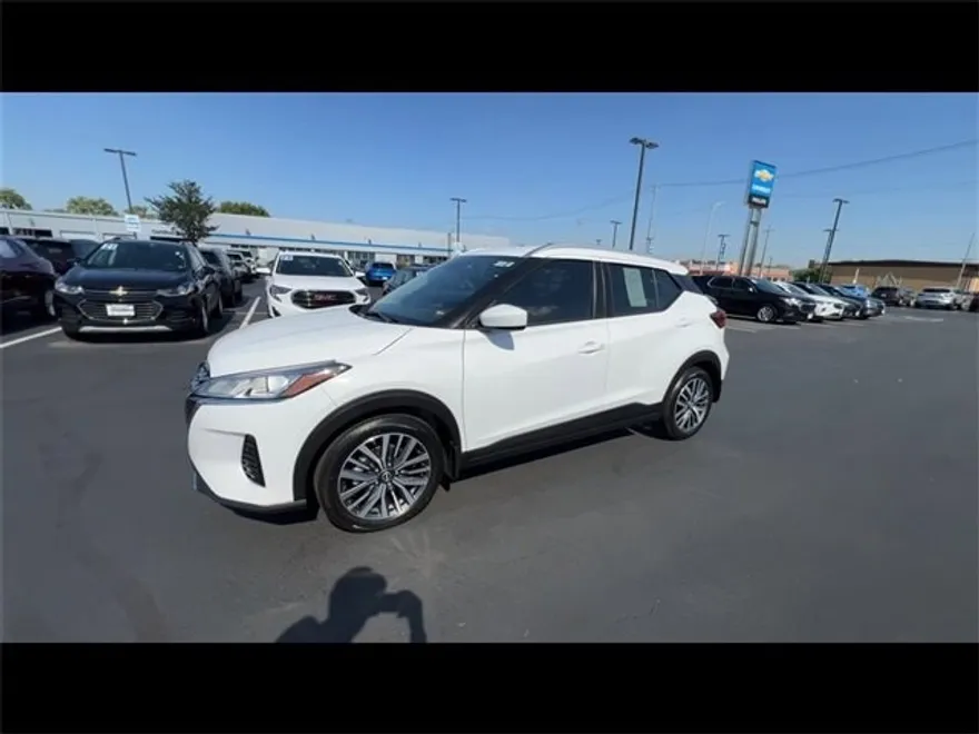 2024 Nissan Kicks SV photo 1