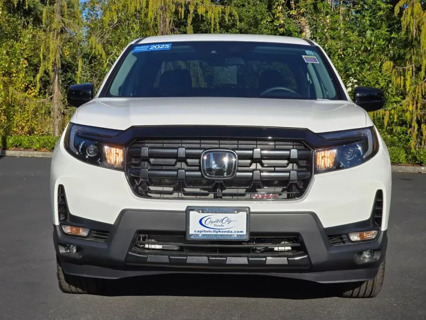 2025 Honda Ridgeline Sport photo 1